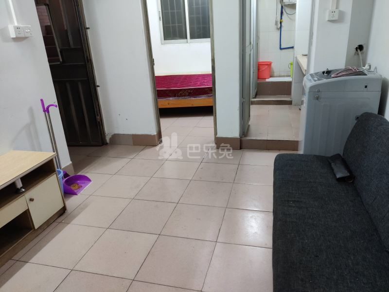 石牌凤凰大街3号6337522客厅图7