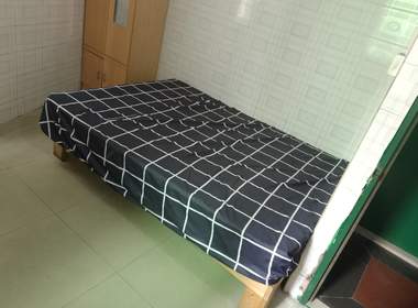 江夏村西街一巷13号 