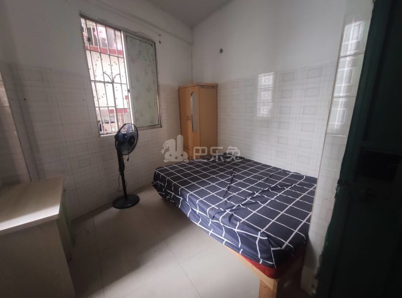 江夏村西街一巷13号6340389卧室图3