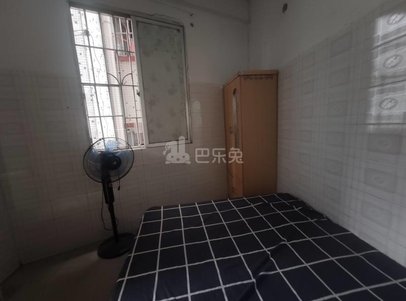 江夏村西街一巷13号6340389卧室图2