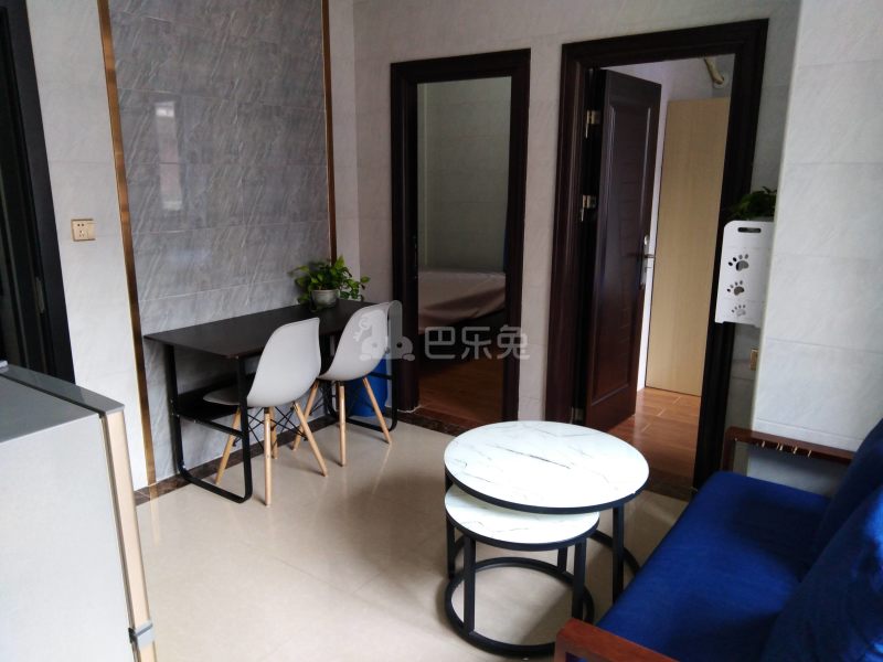 江夏东北街24号6343978客厅图4