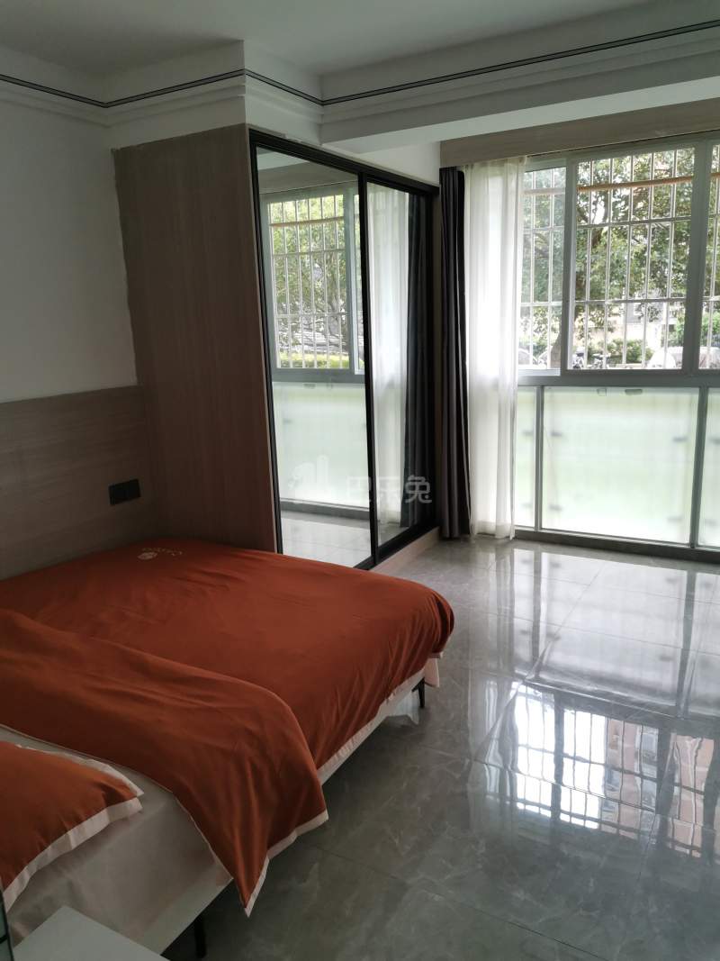 爱博三村634961卧室图0