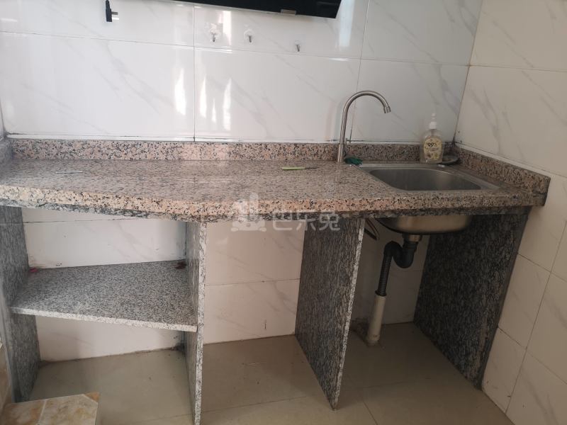 鹤边员村龙塘街四巷16号6349566厨房图4