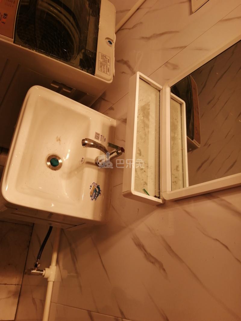 海德公寓6354619卫生间图10