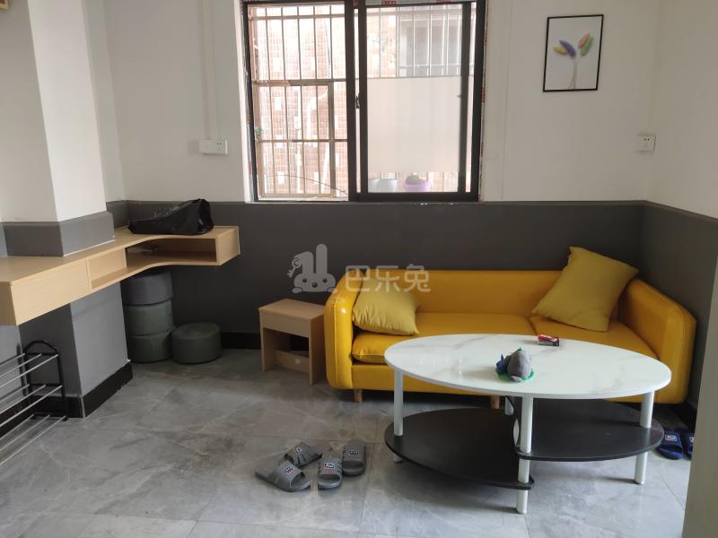 上元岗西街四巷11号6359702客厅图7