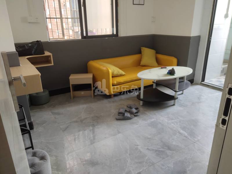 上元岗西街四巷11号6359702客厅图5