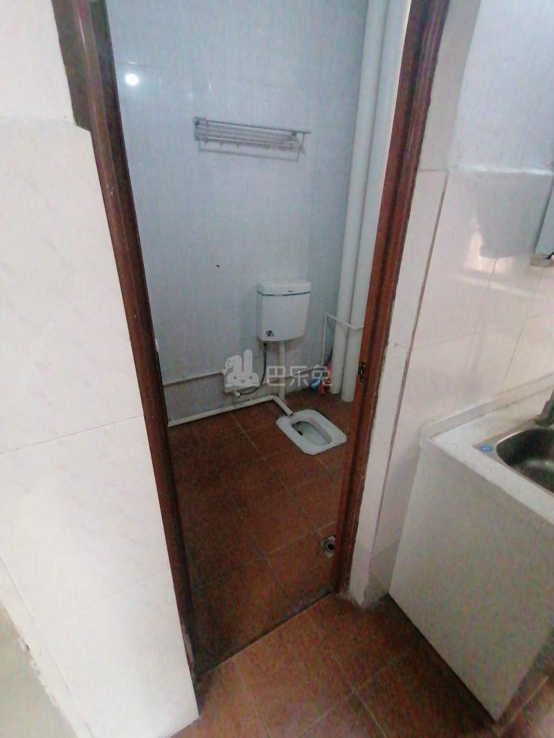 大石礼村中路16号6361534卫生间图6