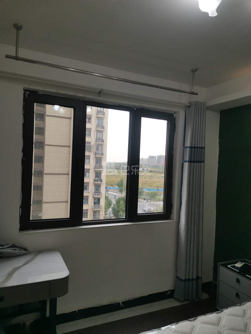 九亭家园2期启民苑6363903卧室窗户图7