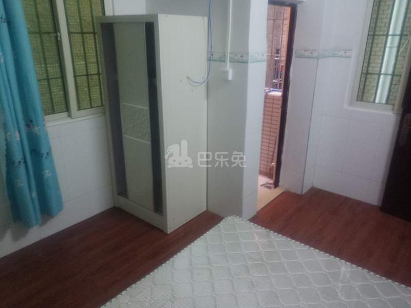 江夏村西街一巷7号6384617卧室图2