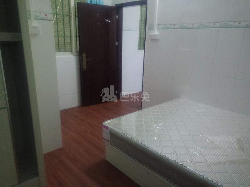 江夏村西街一巷7号6384617卧室图1