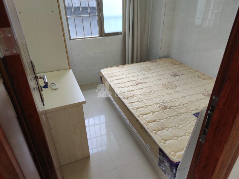 江夏村东二巷13号6390132卧室图1