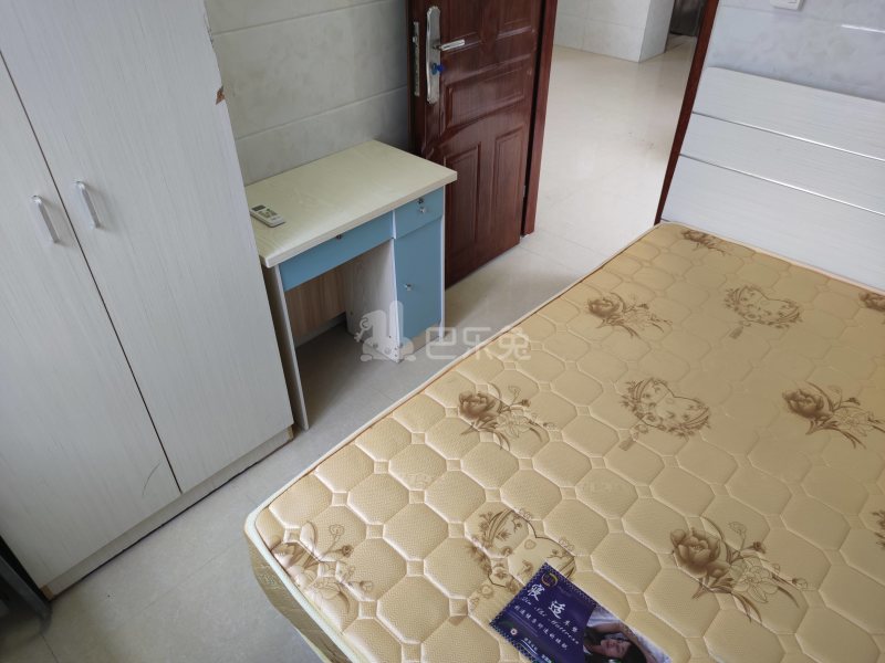 江夏村东二巷13号6390132卧室图2