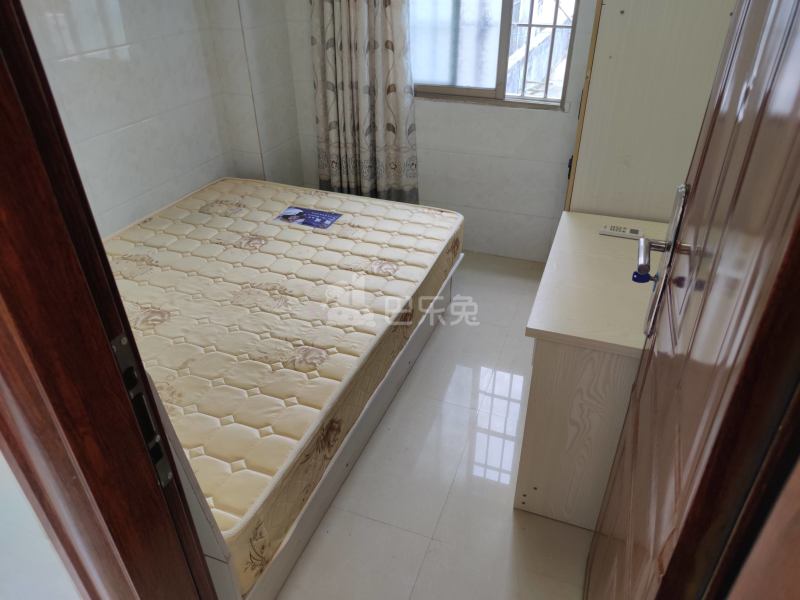 江夏村东二巷13号6390132卧室图0