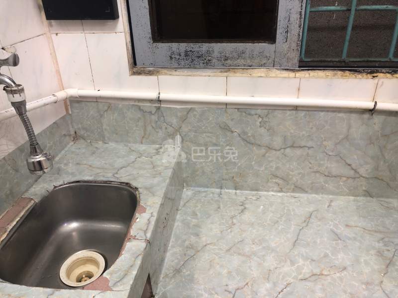 石碑南镇西大街二巷9号6395608厨房图8