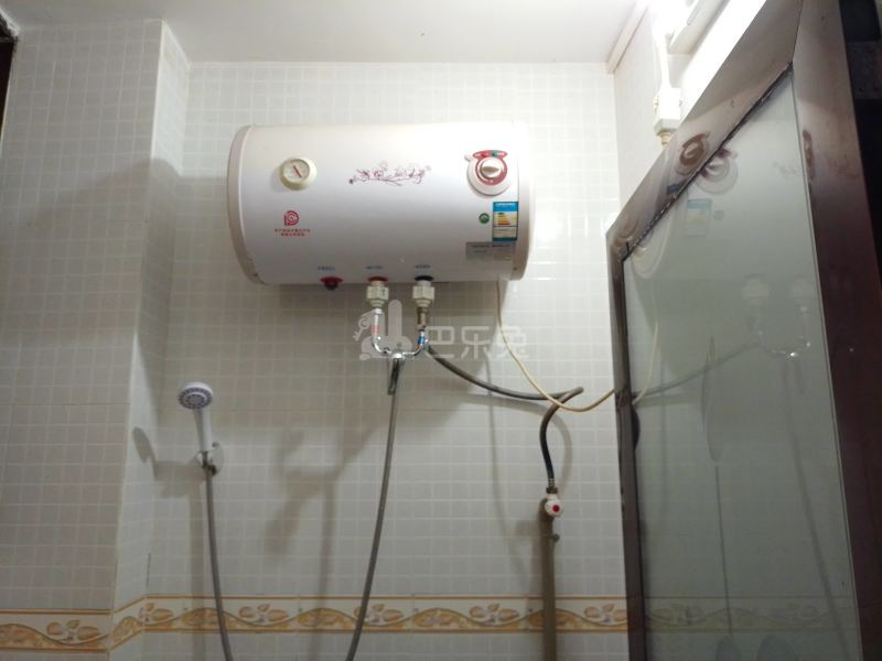 植村北约下街2-2号6409601卫生间图11