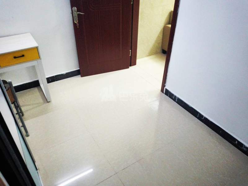 植村北约下街2-2号6409606卧室图6