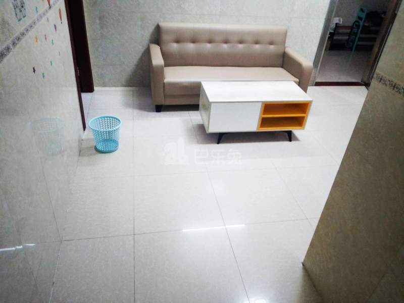 植村北约下街2-2号6409606客厅图8