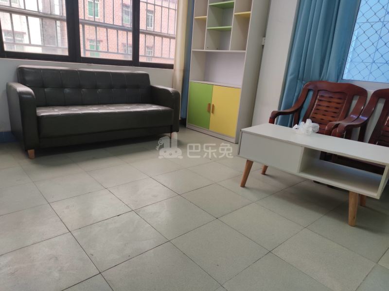 江夏村东中一街14号6410422客厅图4