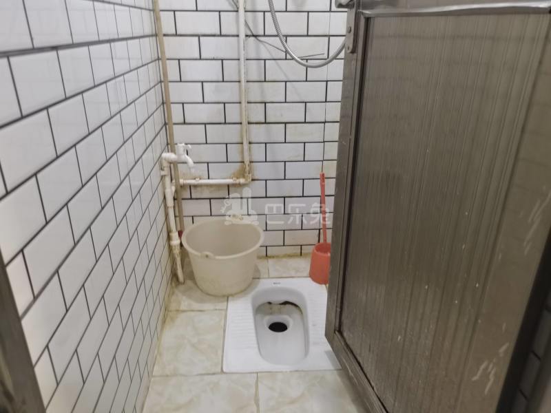 碧茵苑6418627卫生间图9