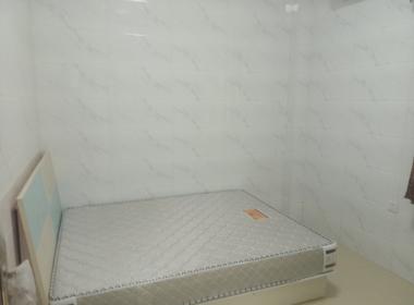 鹤边西周街东三巷7号 1室1厅1卫