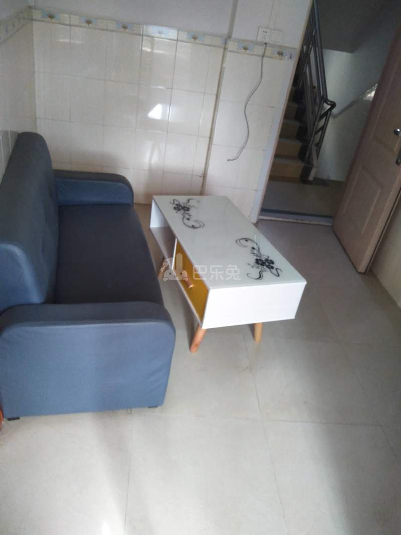 江夏村大塘大街东一巷5号6427680客厅图4