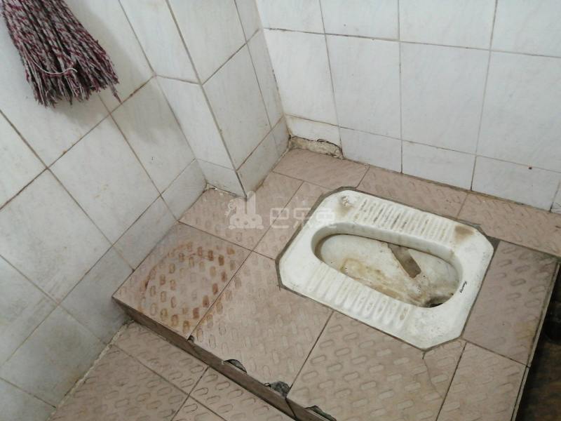 沙涌南村前大街九巷8号6428935卫生间图5