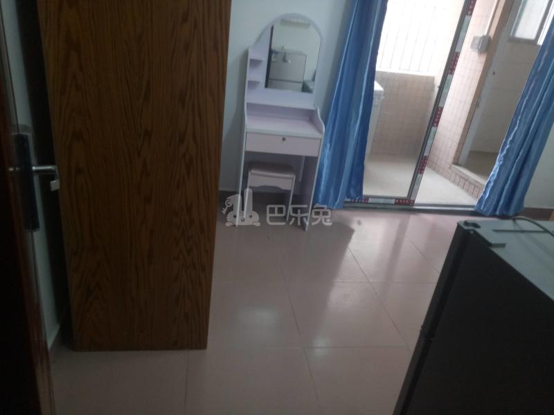 东平钟兴南街八巷5号6431442卧室图0