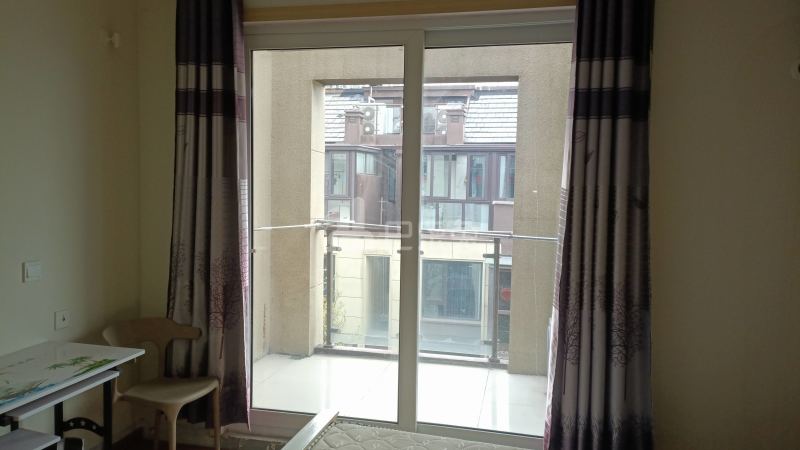 桐南美麓6441934卧室窗户图9