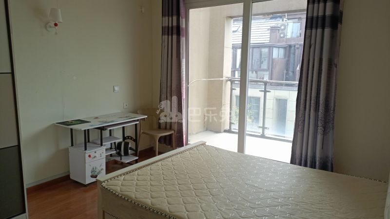 桐南美麓6441934卧室图0