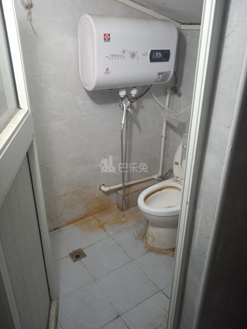 海德花园6442871卫生间图12