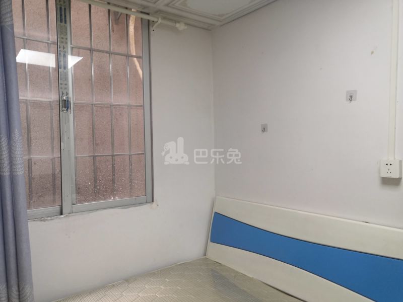 江夏村庙十巷4号6447326卧室图2