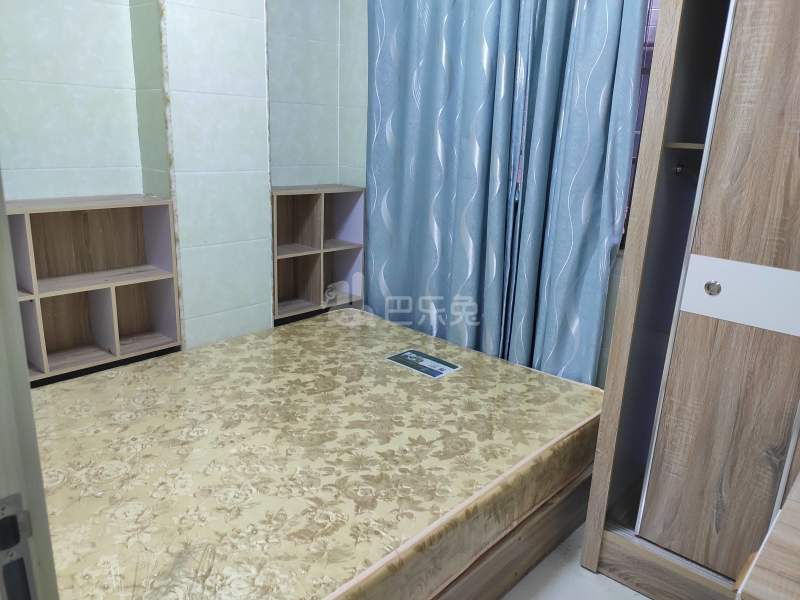 鹤边员村中街东十巷23号6452362卧室图3