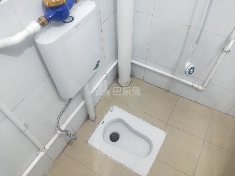 黄村青云里三巷17号6455045卫生间图5