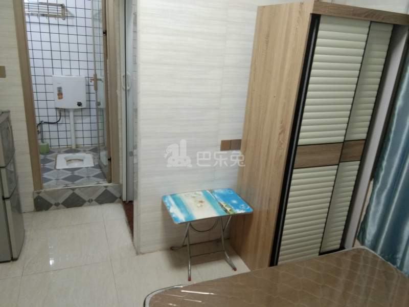 鹤边员村中街东五巷1号6492299卧室图3