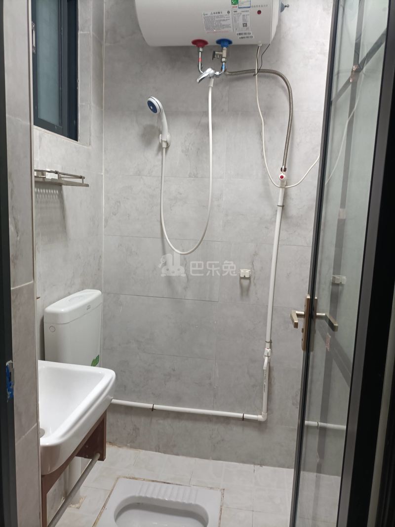 大山村祥和路二路九巷3号6500289卫生间图6