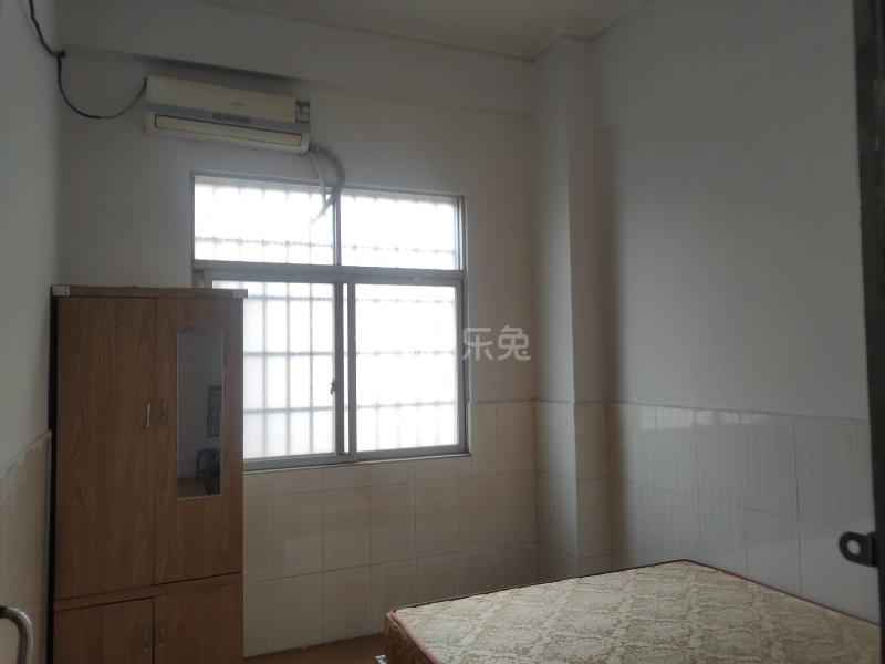 夏良村夏良路121号之26521097卧室图1