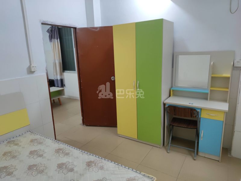 江夏村岭仔四巷8-1号6526555卧室图0