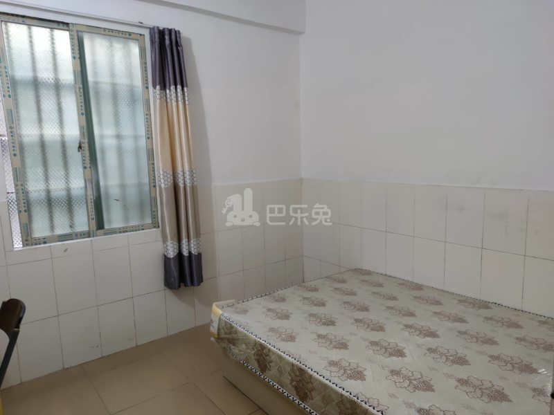 江夏村岭仔四巷8-1号6526555卧室图2