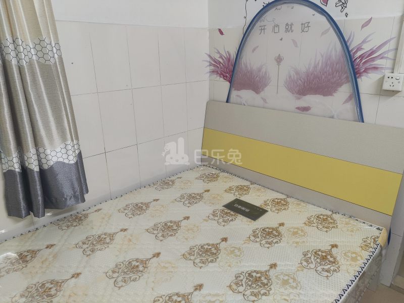 江夏村岭仔四巷8-1号6526556卧室图0