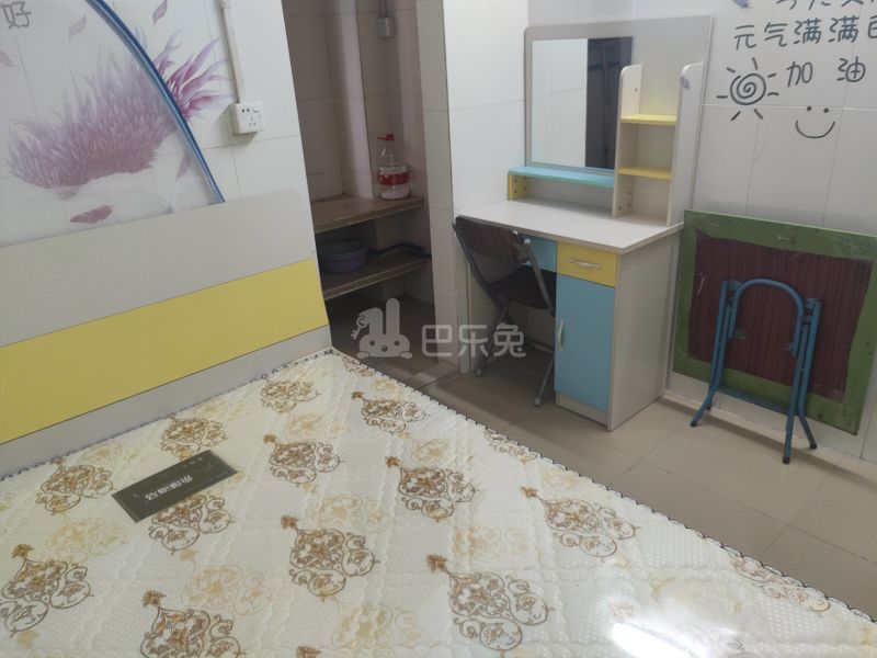 江夏村岭仔四巷8-1号6526556卧室图1