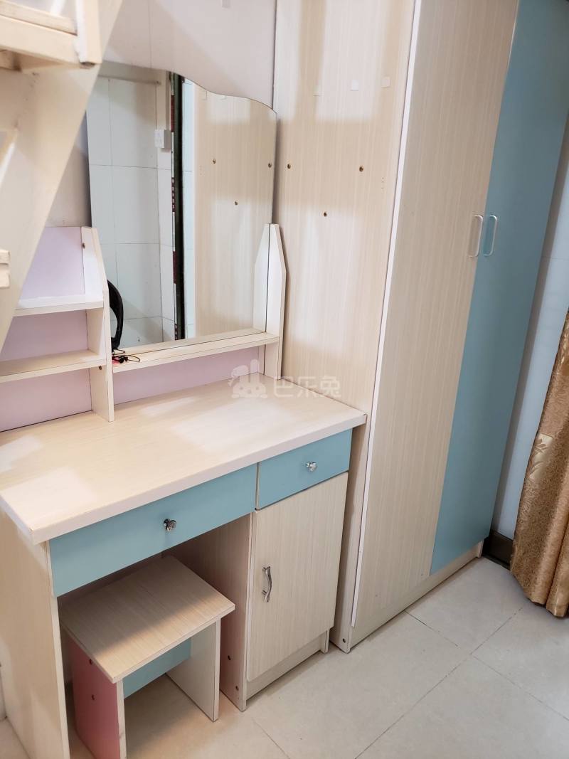 江夏村青龙大街五巷7号6527349卧室图0