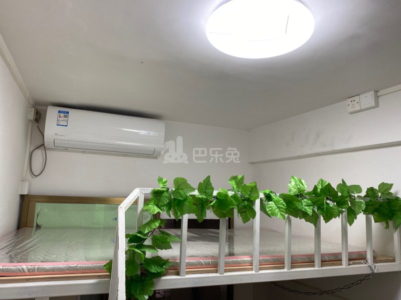 江夏村青龙大街五巷7号6527363卧室图4