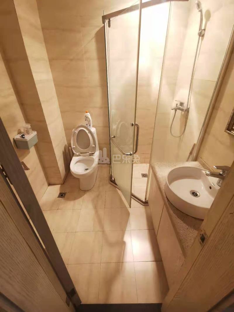 华彩国际公寓6527615卫生间图0