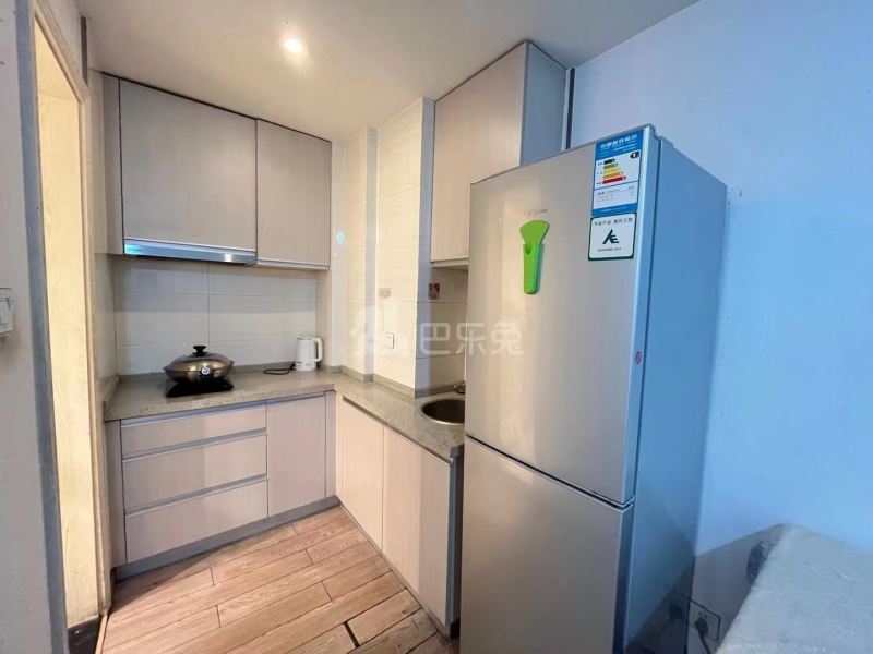 华彩国际公寓6527650周边环境图8