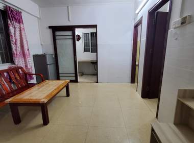 珠村南门富华八巷6号 