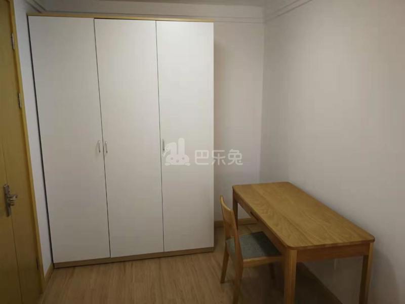 悦樘公寓华师大店6529252卧室图2