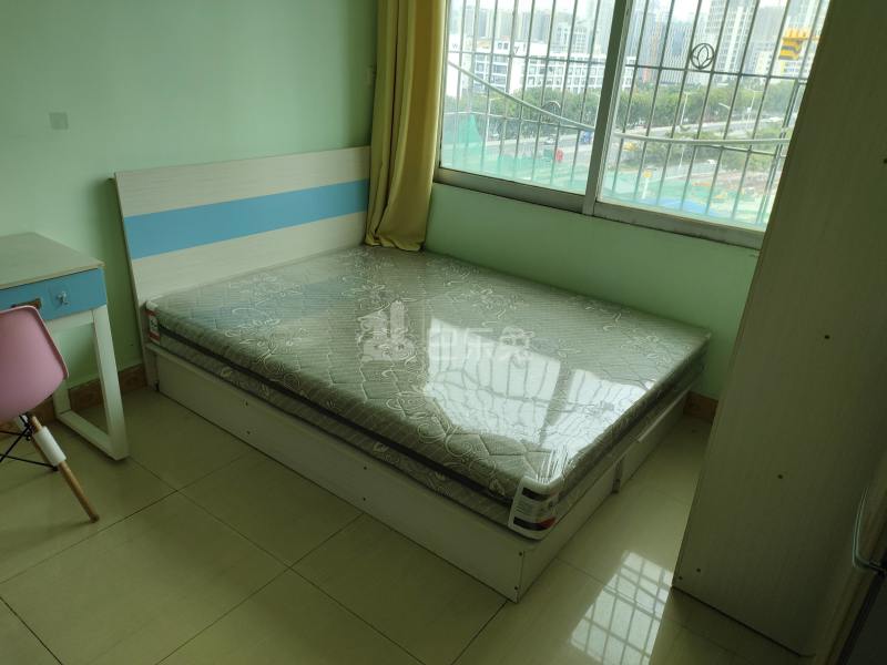 尖彭路彭西新村六街10号6529402卧室图2