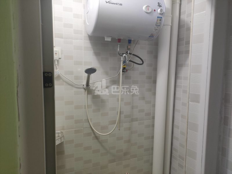 尖彭路彭西新村六街二巷2号6529404卫生间图4