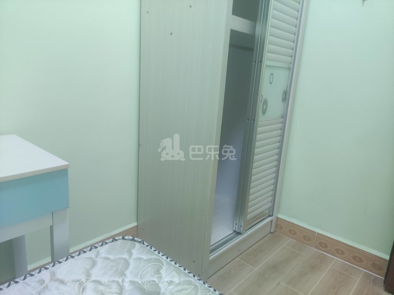 尖彭路彭西新村六街二巷2号6529404卧室图2