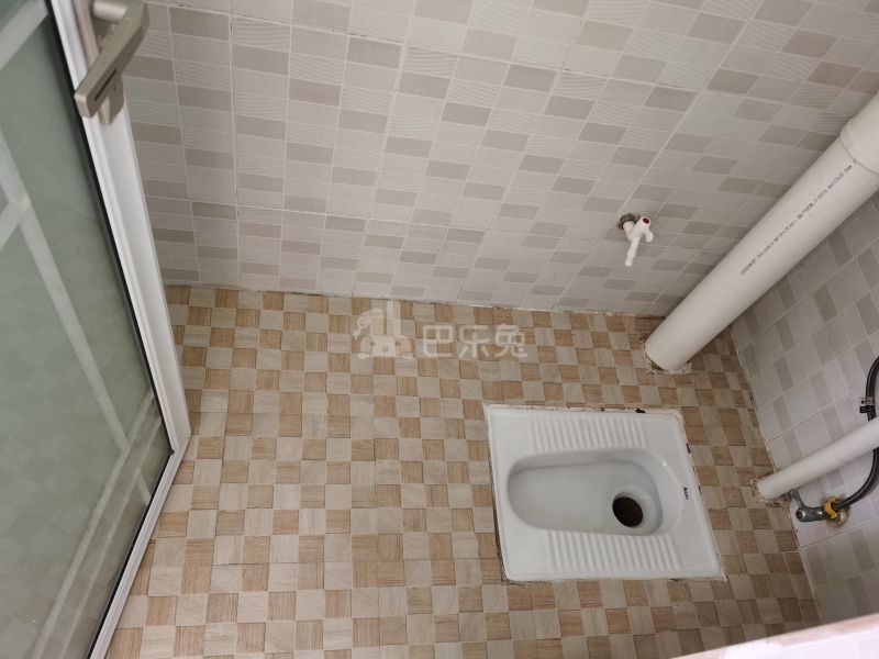 尖彭路彭西新村六街二巷2号6529419卫生间图9